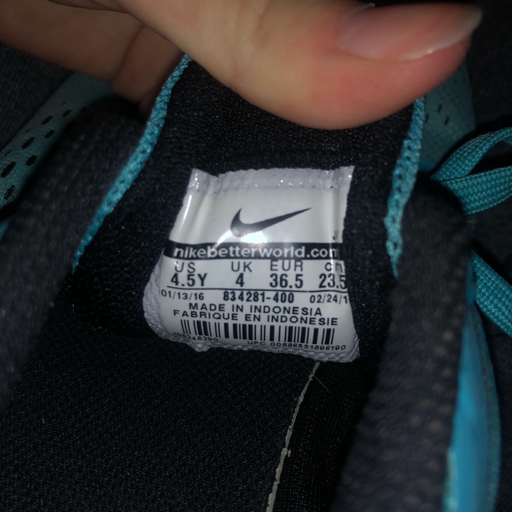 Blue Nikes - Picture 5 of 5